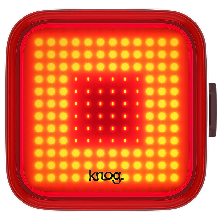 Éclairage arrière vélo Knog - Blinder Rear - Tout pour Créer des Expériences Mémorables en Extérieur Eclairage Performance 1800 Lumen Lumière pour vélo - Vélo de route/VTT |  Alltricks.fr