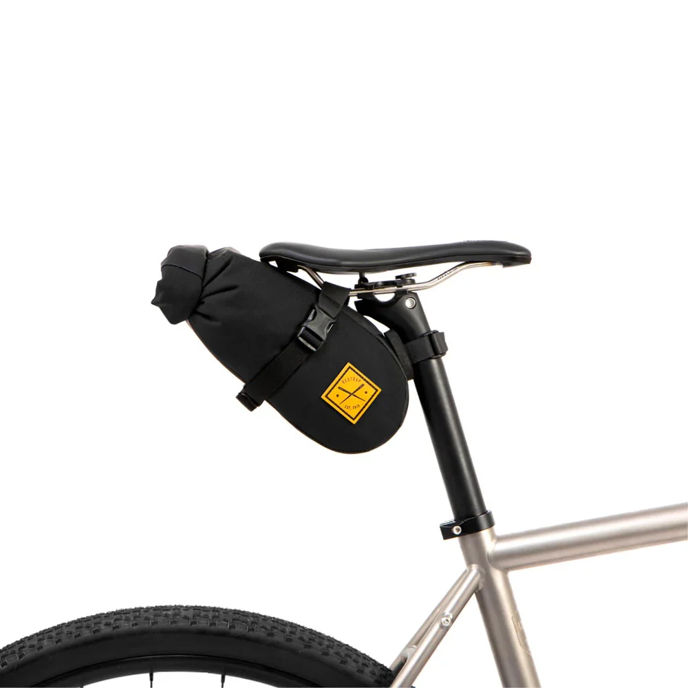 Sacoche de selle - Restrap Saddle Pack - Tout pour Créer des Expériences Mémorables en Extérieur Sacoche de selle Arkel Seatpacker - Bikepacking – Arkel Bike Bags