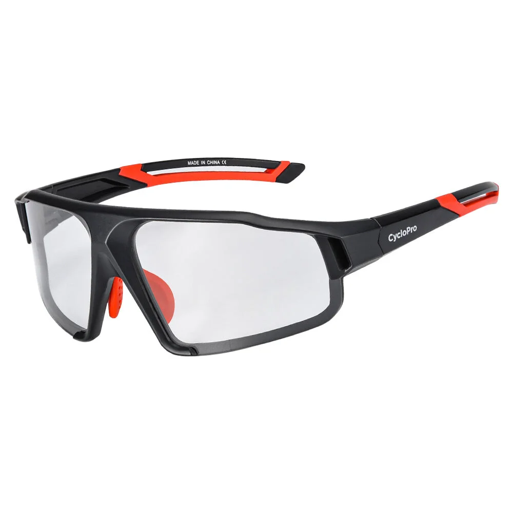 Lunettes Vélo Photochromiques rouge - Ascension+ - Tout pour Créer des Expériences Mémorables en Extérieur Les meilleures lunettes photochromiques pour la montagne