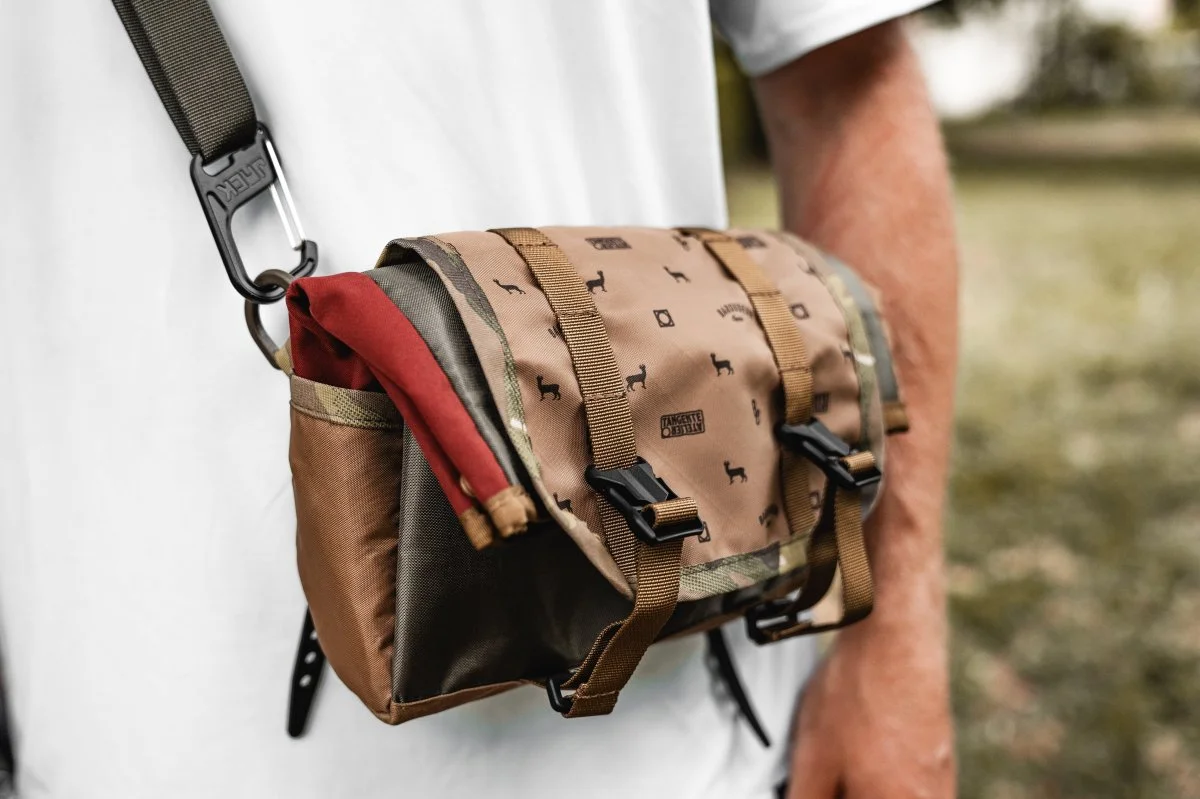 Sacoche de cintre "Musette" Tangente Atelier X Baroudeur Cycles - Des Équipements Pensés pour Profiter de Chaque Instant SIGNATURE Dehors