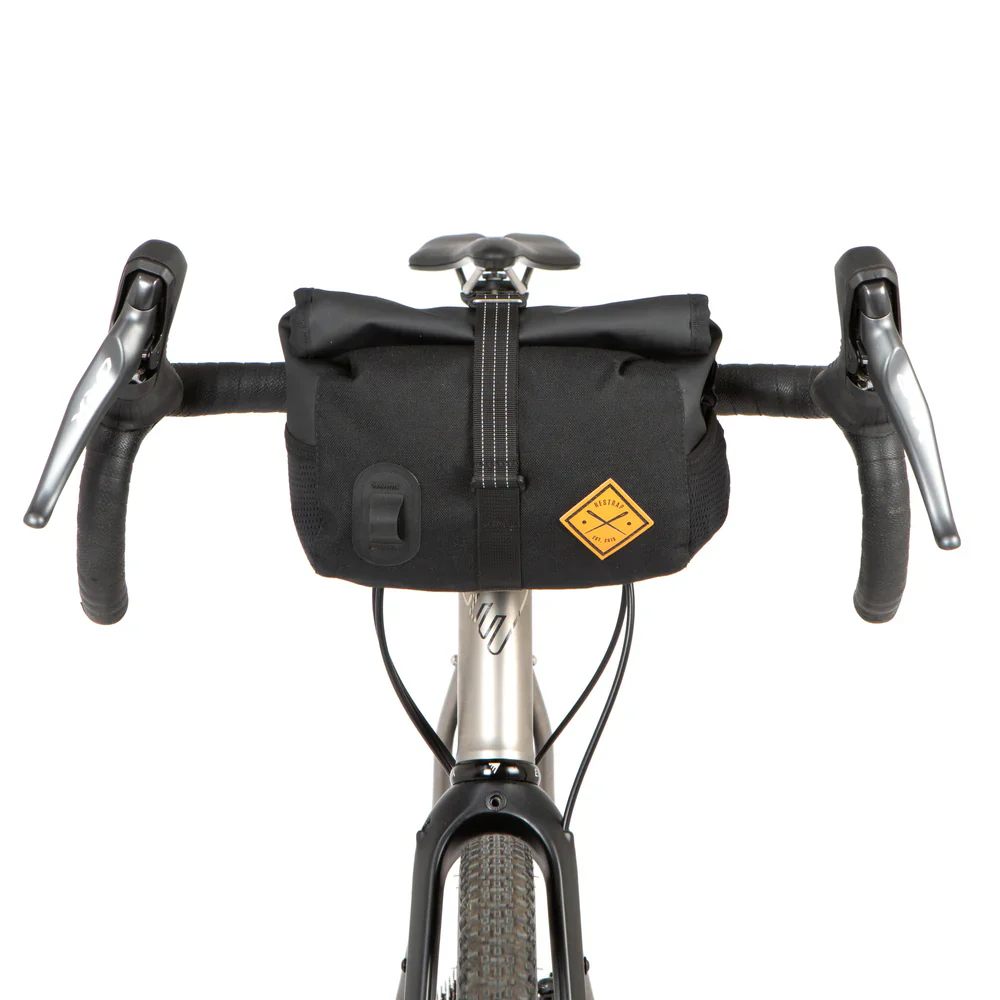 Sacoche de cintre Restrap Rolltop Canister Bag - Des Équipements Pensés pour Profiter de Chaque Instant Dehors - apidura sacoche cintre équipement instant