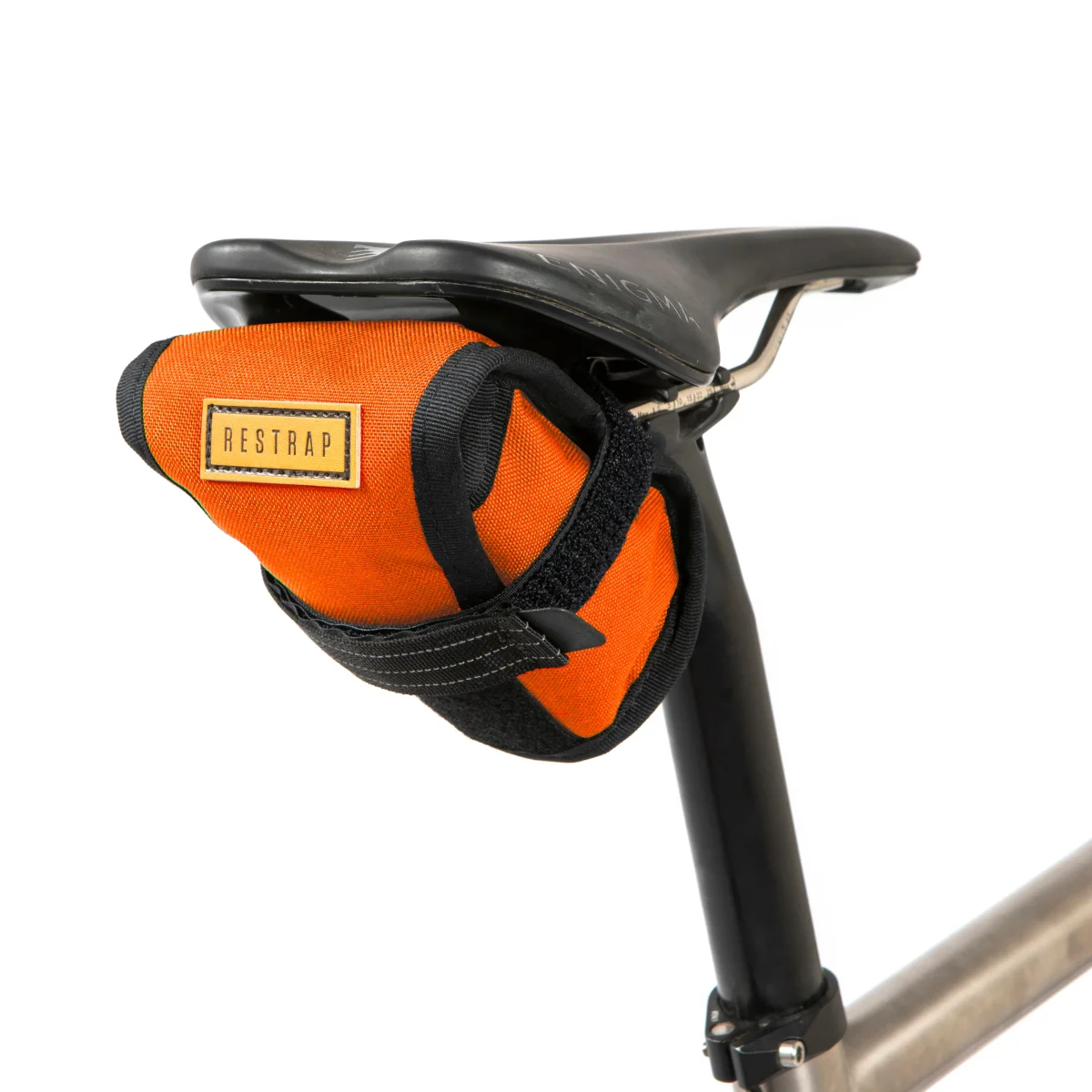 Sacoche de selle Restrap Tool Pouch - Orange - Des Équipements Pensés pour Profiter de Chaque Instant Dehors BAGSTER sacoche de selle moto X-PLORE extensible 20 à 25L - XSS100