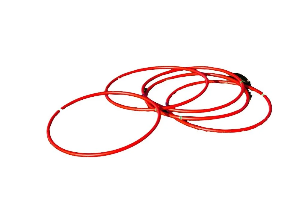 Lot de 5 cerceaux rond – 60 cm - Matériel sport pas cher – Meilleur rapport qualité-prix Cerceau rond pour motricité enfan4 cerceaux rondsts à l'école et en clubs