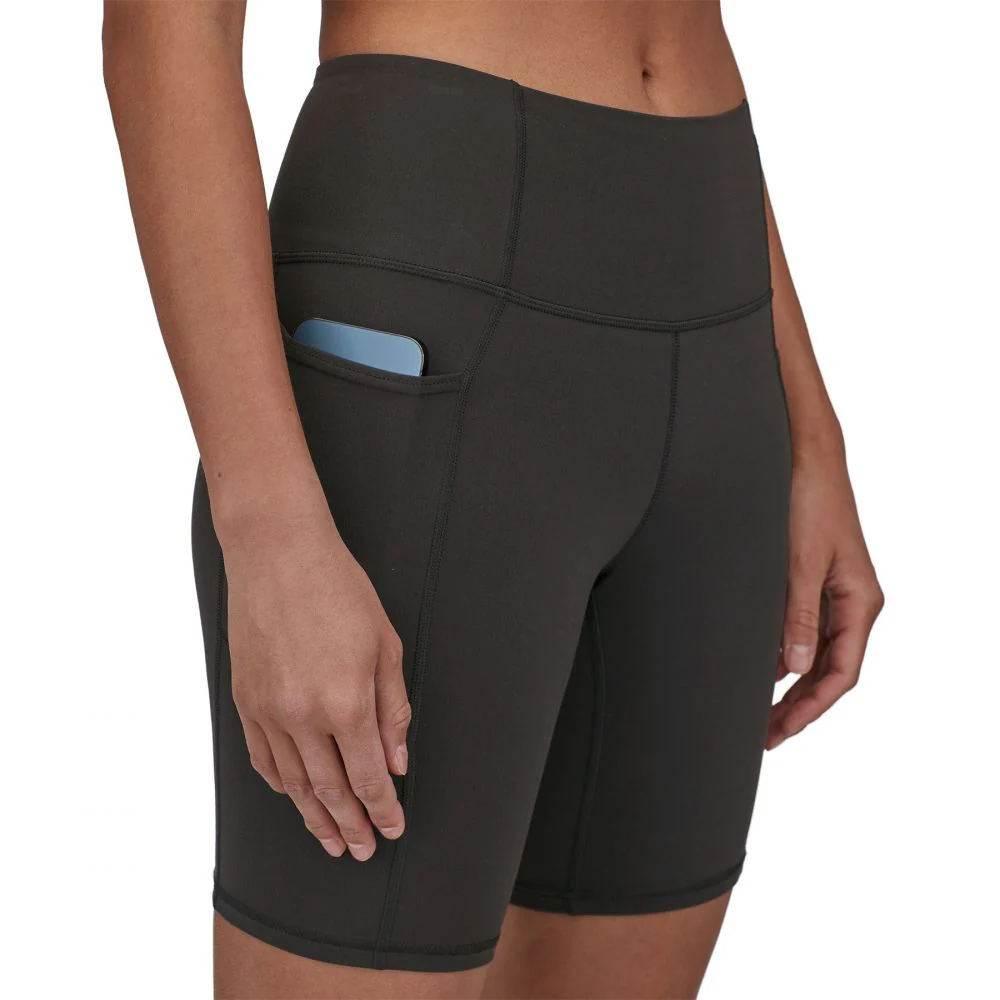 W's Maipo Shorts - Black - Des Équipements Pensés pour Profiter de Chaque Instant Dehors Essential Shorts femme Cobble
