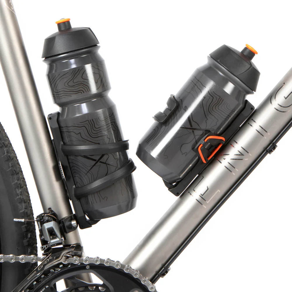Porte-bidon Restrap Side Release Bottle Cage - Des Équipements Pensés pour Profiter de Chaque Instant Dehors - Outdoor gear