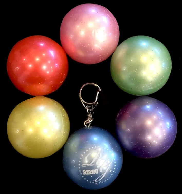 Llavero GR Pelota MS-9 - Matériel sport pas cher – Meilleur rapport qualité-prix Porte-clés Animaux de la forêt en plastique rétrécissant